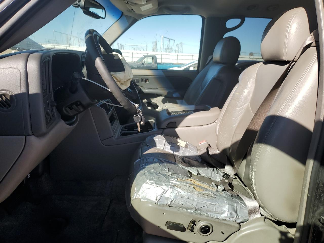 2003 Chevrolet Tahoe C1500 VIN: 1GNEC13T03R159598 Lot: 90467575