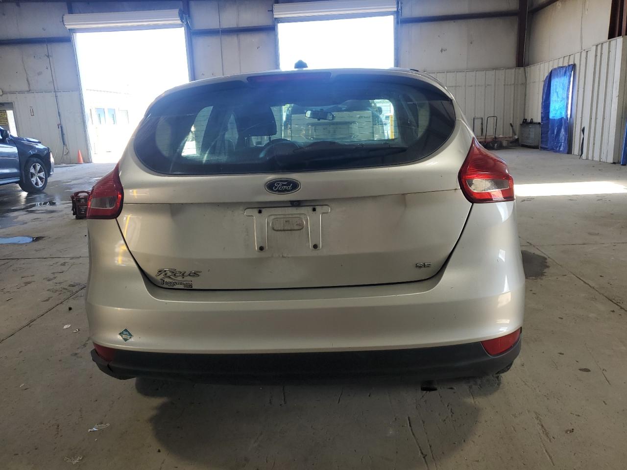 2016 Ford Focus Se VIN: 1FADP3K2XGL352059 Lot: 84227975