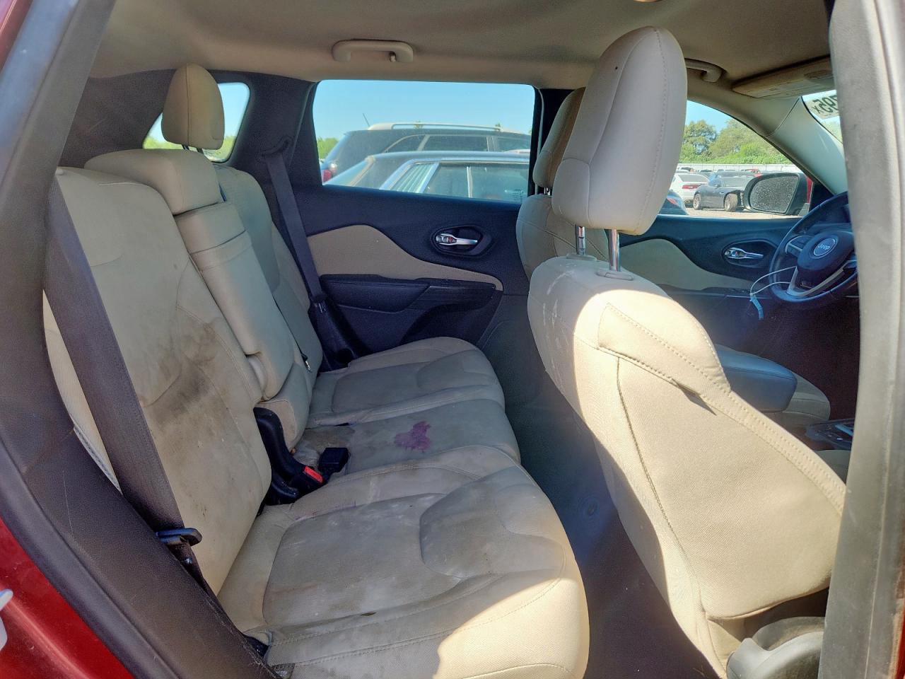 2015 Jeep Cherokee Latitude VIN: 1C4PJLCB8FW535609 Lot: 90733795