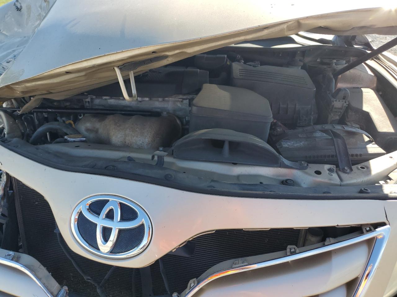 2011 Toyota Camry Base VIN: 4T1BF3EK8BU165806 Lot: 81987355