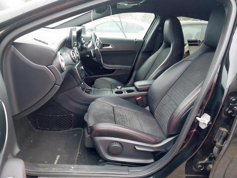 2015 MERCEDES-BENZ GLA 200 D AMG LINE AUTO 