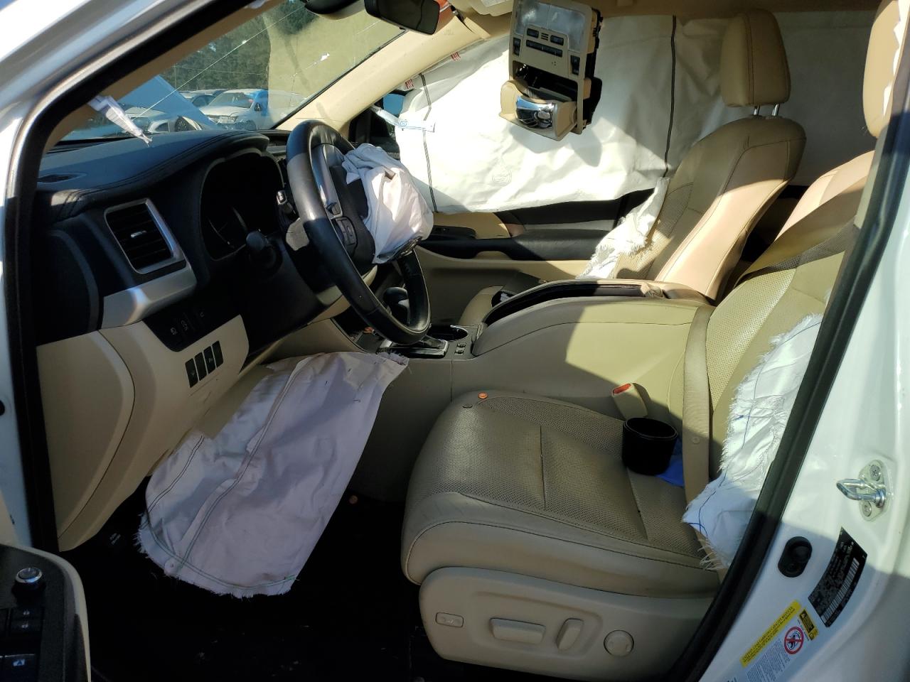 2017 Toyota Highlander Limited VIN: 5TDYZRFH5HS226778 Lot: 82345105