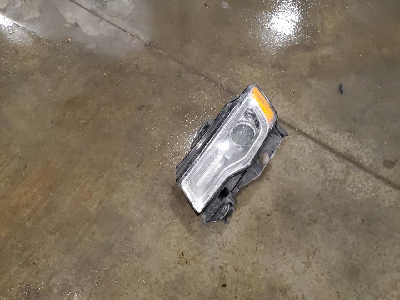 2016 Jeep Grand Cherokee Overland VIN: 1C4RJFCG8GC358147 Lot: 86132545