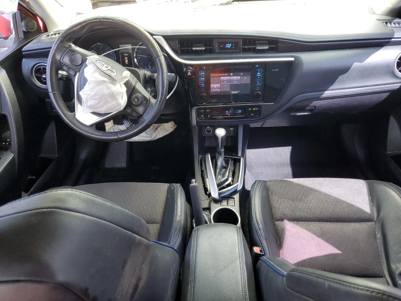 2018 Toyota Corolla L VIN: 5YFBURHE7JP802005 Lot: 82254255