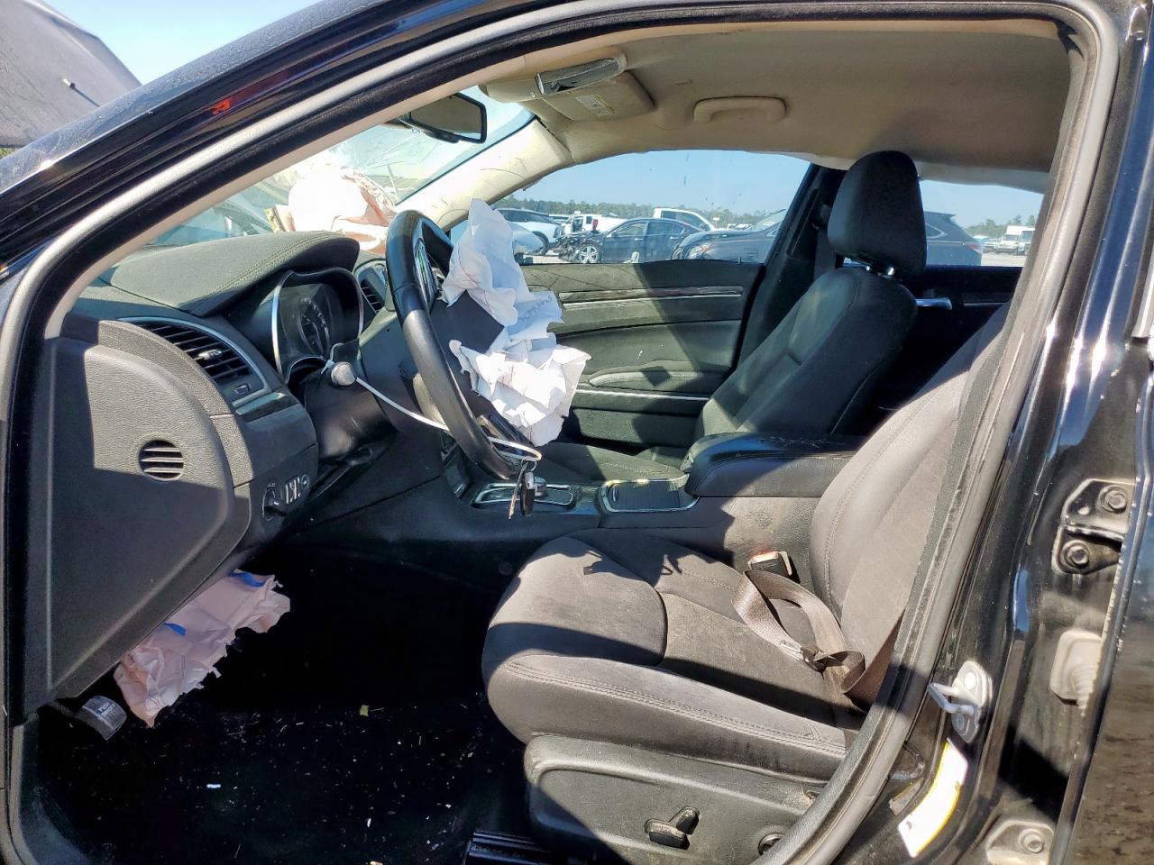 2019 Chrysler 300 Touring VIN: 2C3CCAAG5KH501104 Lot: 90824575