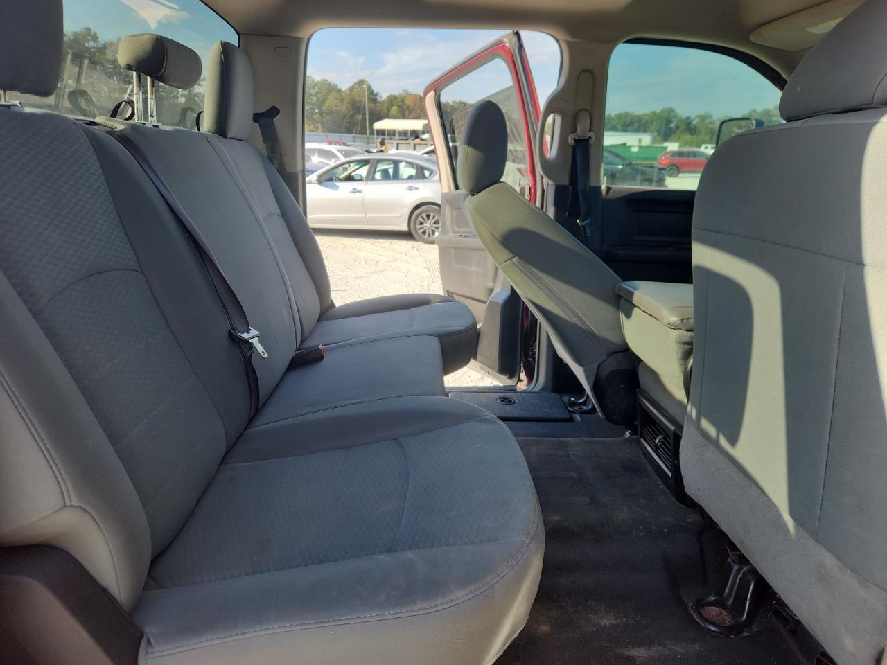 2018 Ram 3500 Cab & Chassis S VIN: 3C63RRGL7JG168925 Lot: 82585275