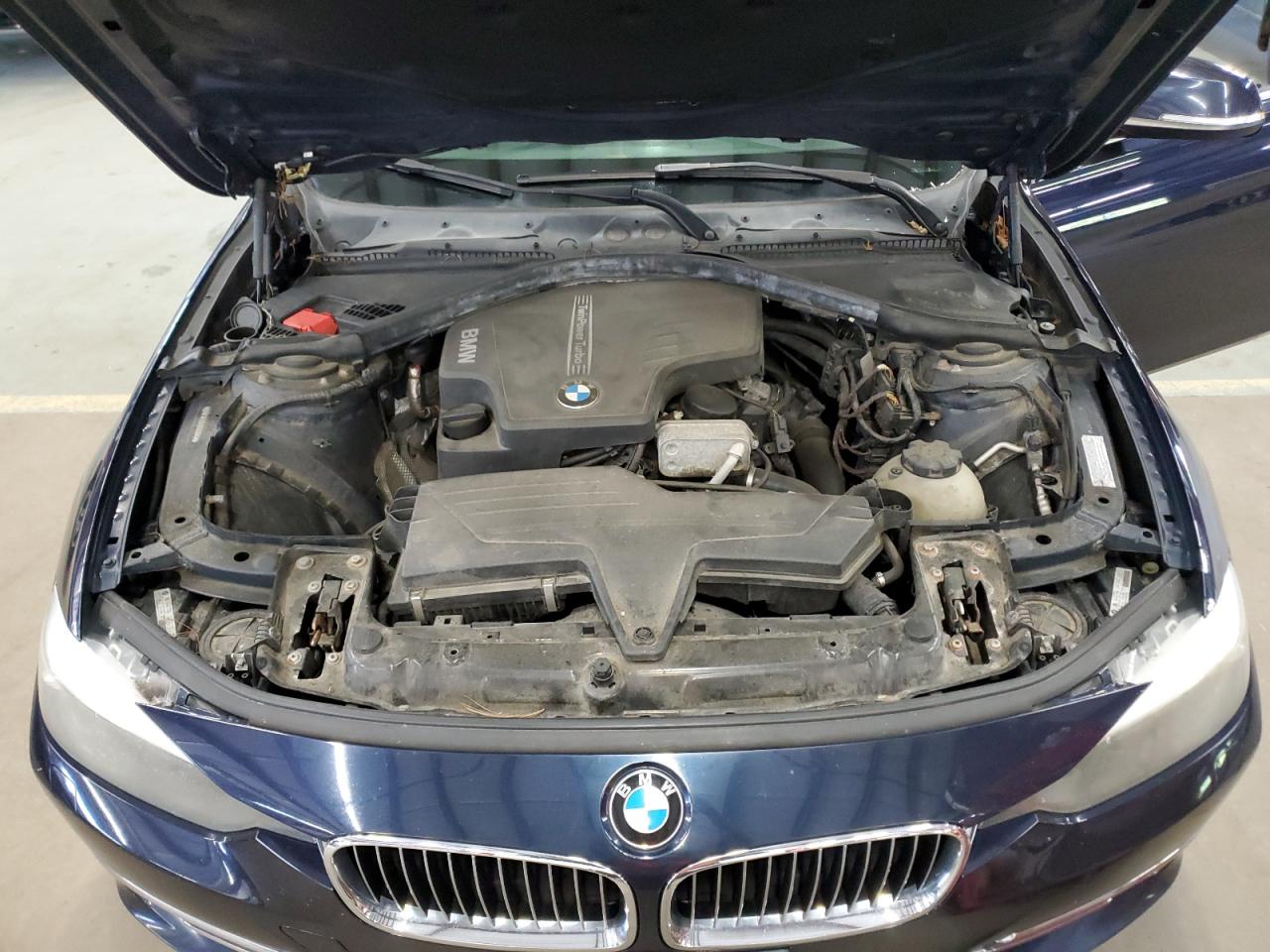 2013 BMW 328 Xi VIN: WBA3B3C51DF530042 Lot: 85133085