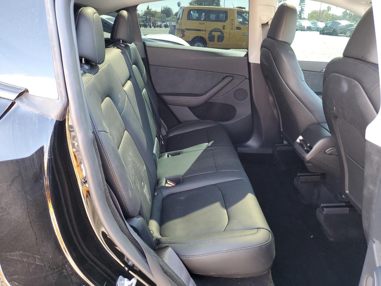 2023 Tesla Model Y VIN: 7SAYGDEE0PA176391 Lot: 86256315