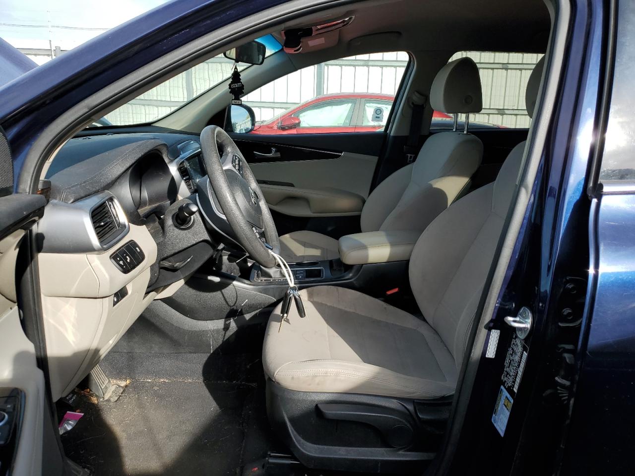 2020 Kia Sorento L VIN: 5XYPG4A37LG677152 Lot: 85120045