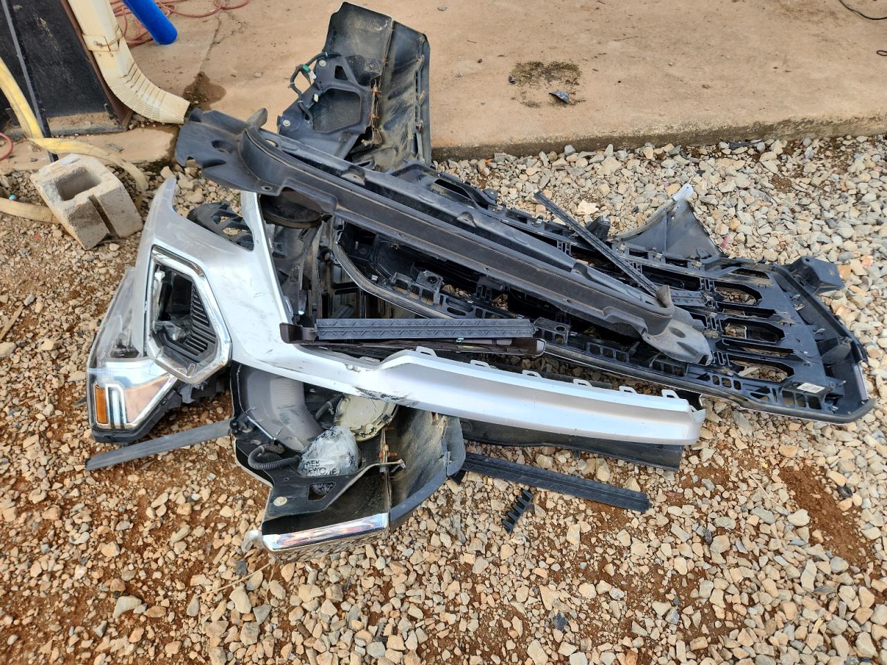 2019 GMC Sierra K1500 Slt VIN: 3GTU9DED5KG140537 Lot: 82396615