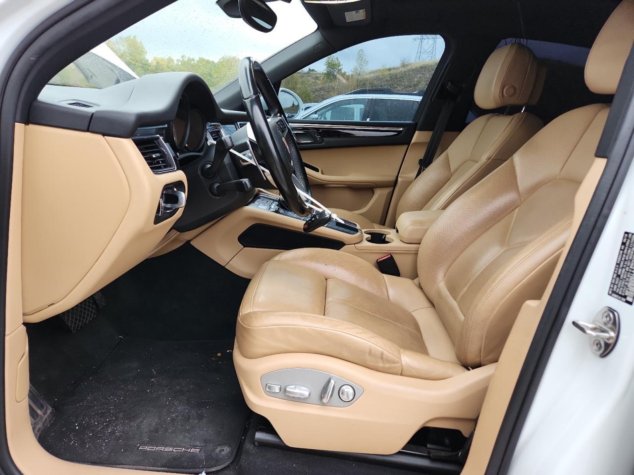 2018 Porsche Macan S VIN: WP1AB2A51JLB39377 Lot: 84520995