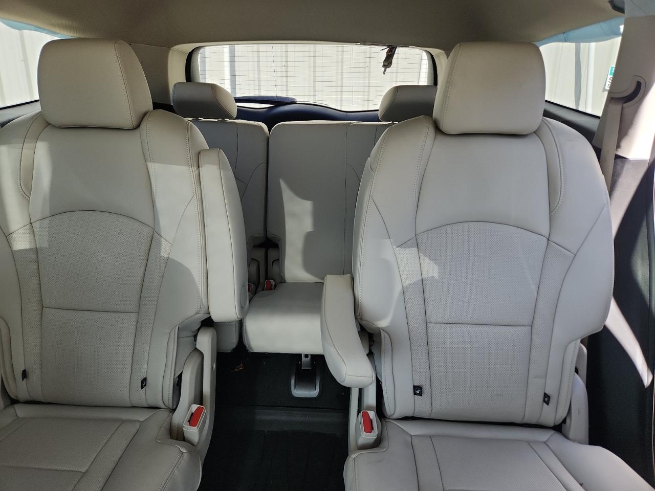 2024 Buick Enclave Essence VIN: 5GAEVAKW4RJ104823 Lot: 89648365