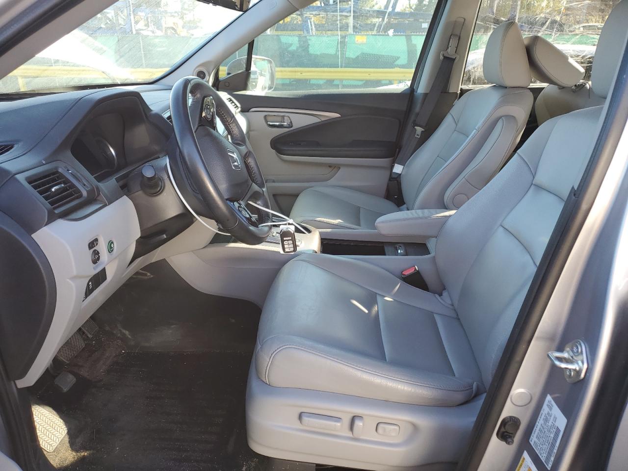 2021 Honda Pilot Se VIN: 5FNYF6H25MB014414 Lot: 86533175