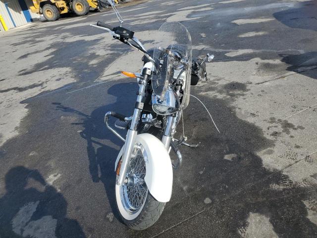 2013 VICTORY MOTORCYCLES BOARDWALK   