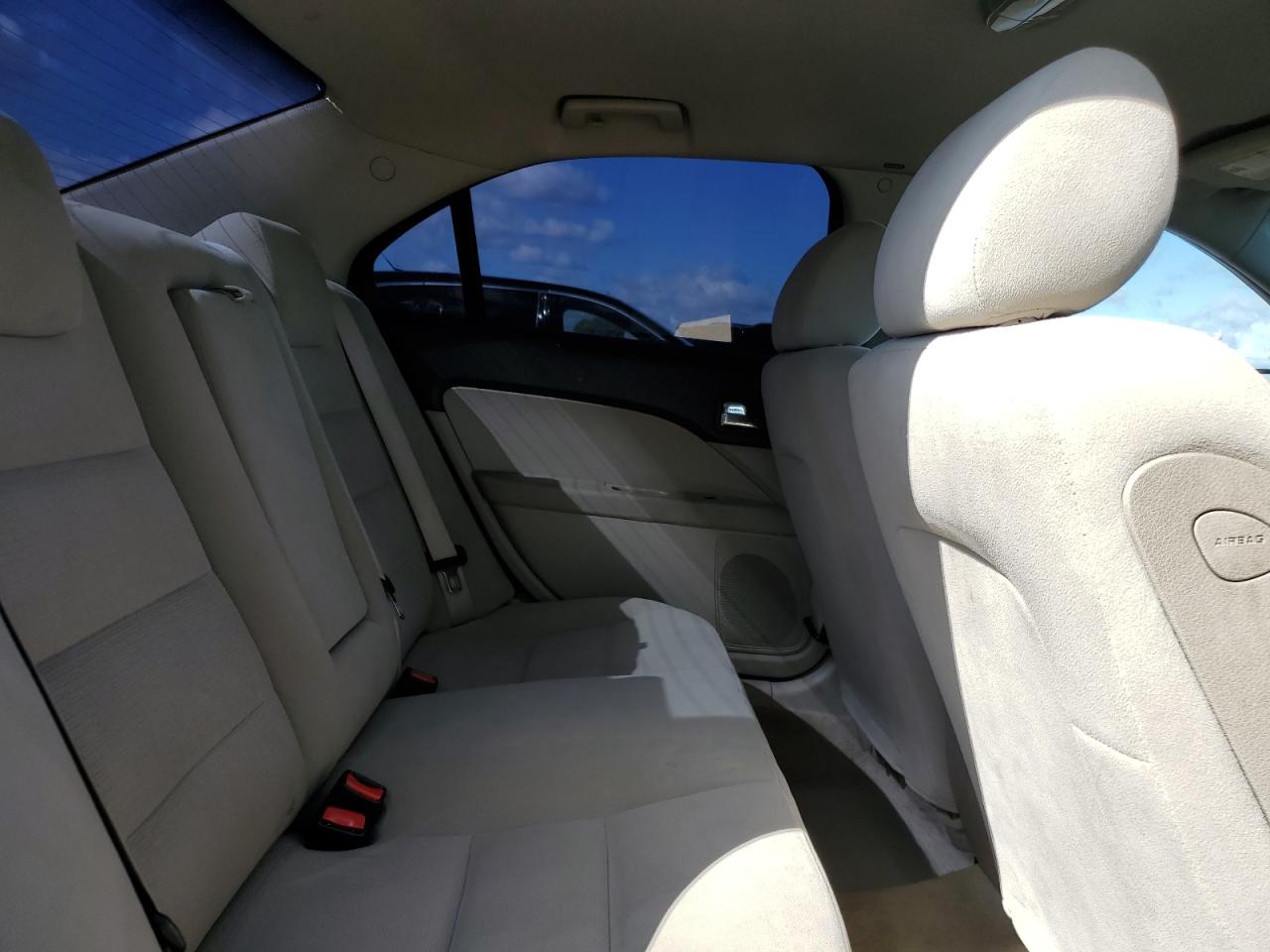 2007 Ford Fusion S VIN: 3FAHP06Z67R270967 Lot: 85273805