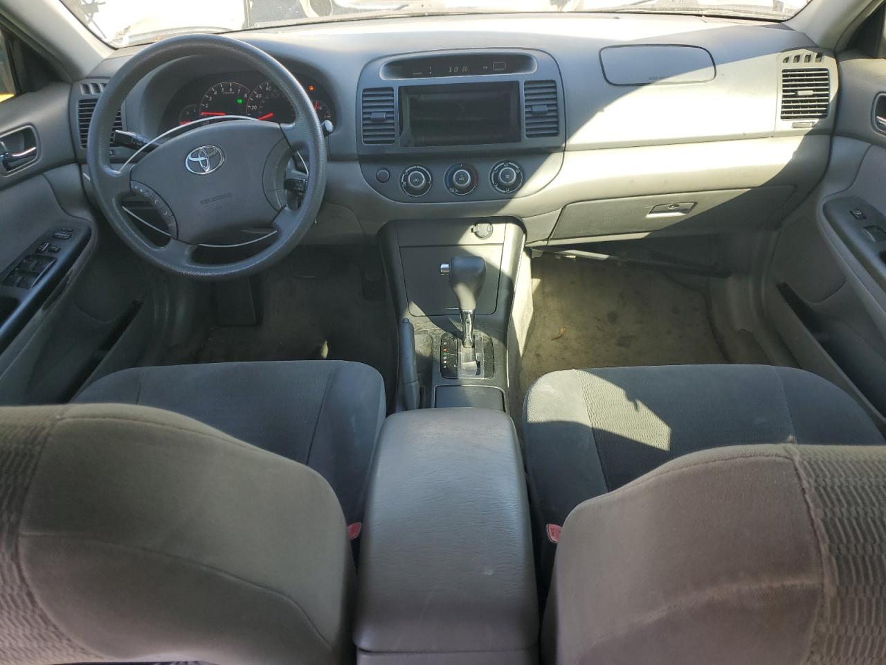2005 Toyota Camry Le VIN: 4T1BE32K35U026341 Lot: 85649215