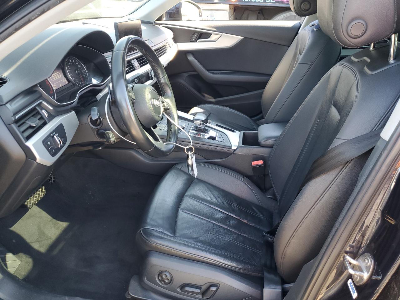 2017 Audi A4 Premium VIN: WAUGNAF44HN005634 Lot: 82213345