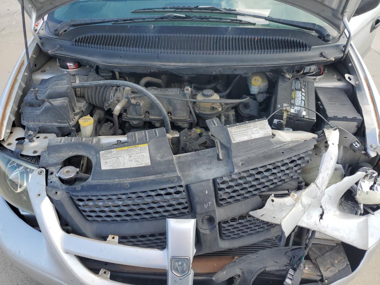 2004 Dodge Grand Caravan Se VIN: 1D4GP24R04B563285 Lot: 87284915