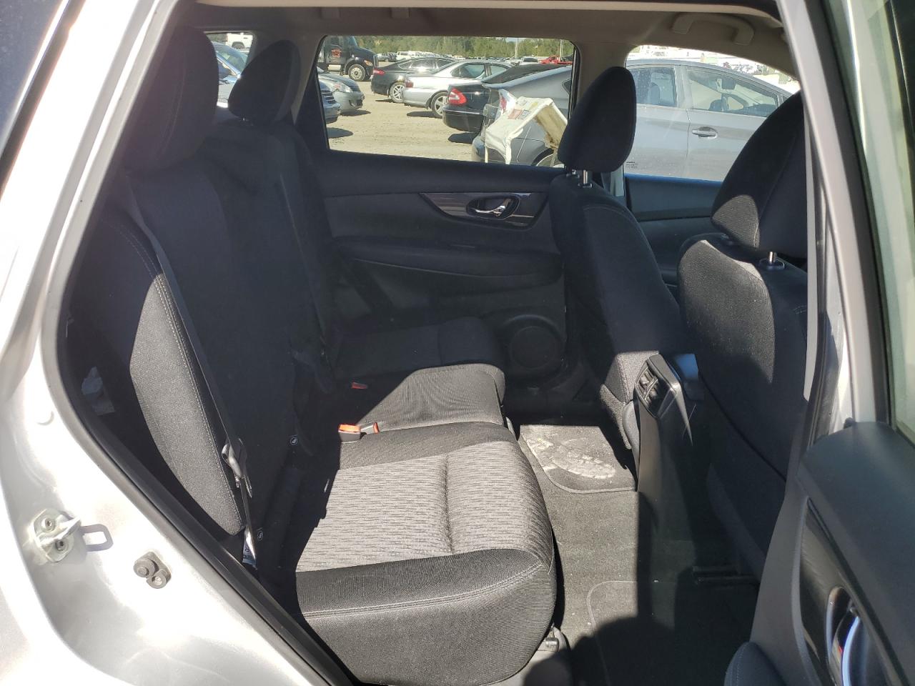 2018 Nissan Rogue S VIN: KNMAT2MT5JP570953 Lot: 82274295