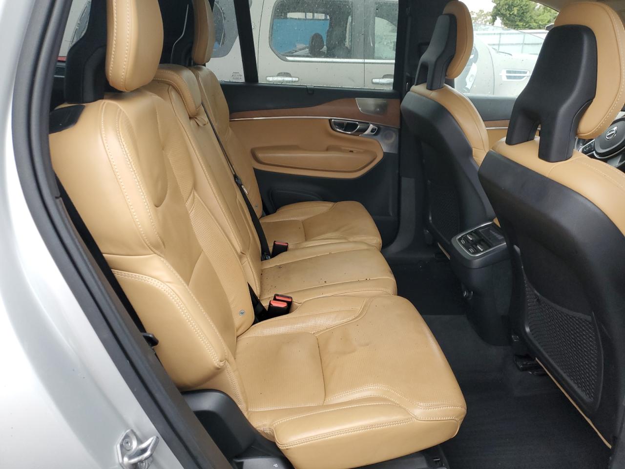 2016 Volvo Xc90 T6 VIN: YV4A22PL8G1036322 Lot: 90913025