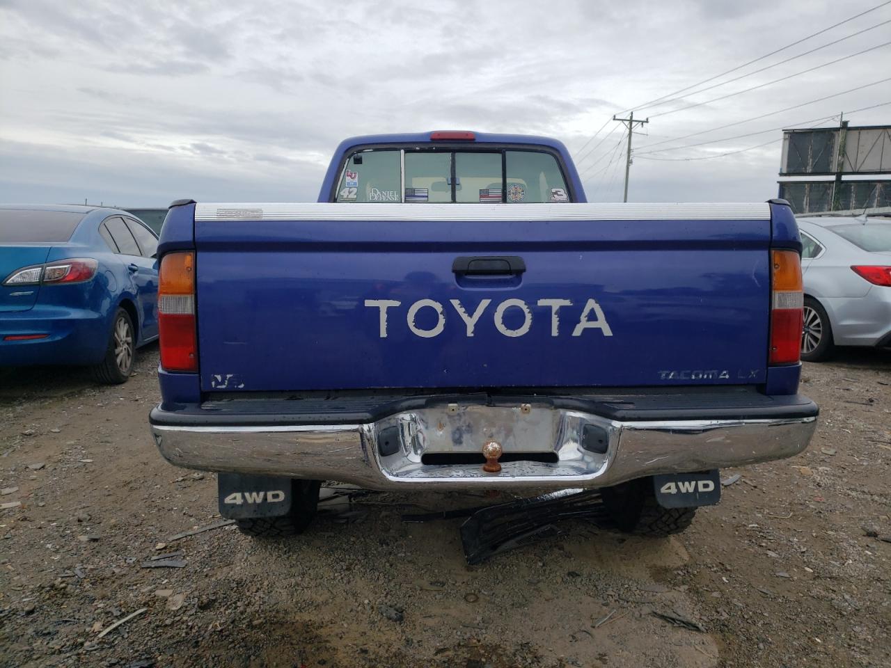 1995 Toyota Tacoma Xtracab VIN: 4TAVN73F0SZ062038 Lot: 82765935