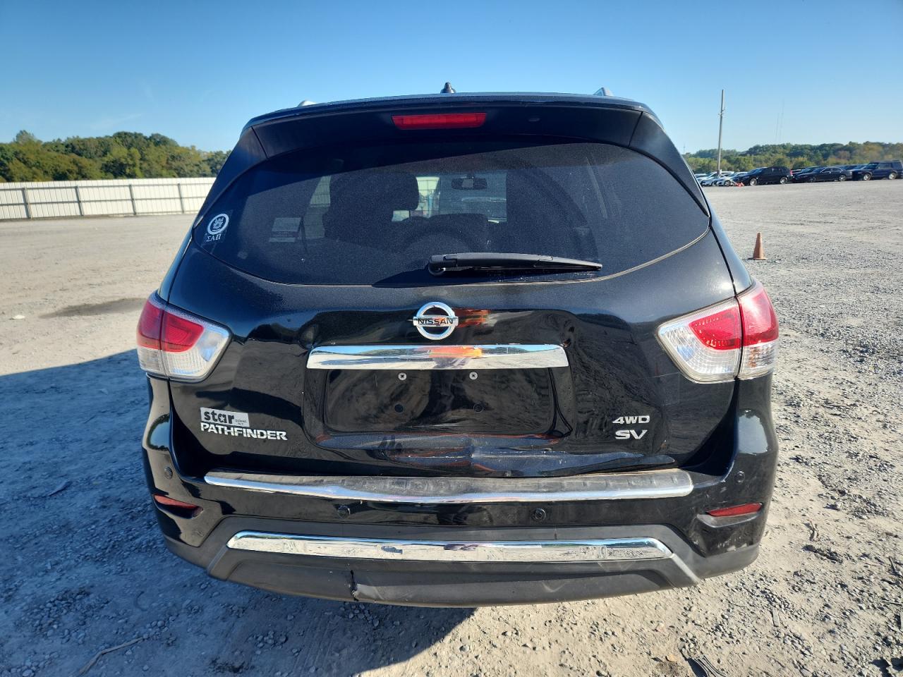 2015 Nissan Pathfinder S VIN: 5N1AR2MMXFC657586 Lot: 81954165
