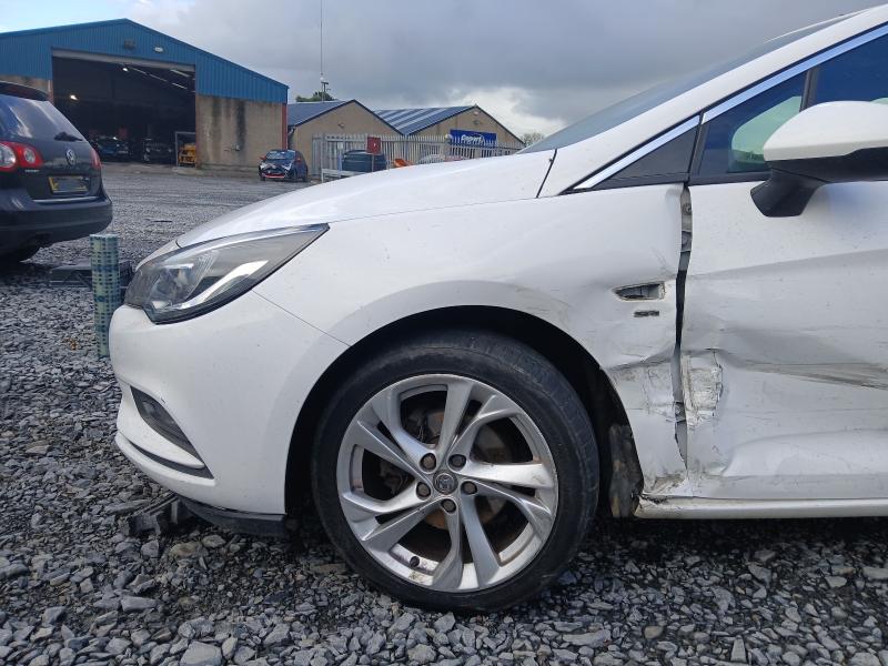 2017 VAUXHALL ASTRA 1.4T 16V 150 SRI 5DR