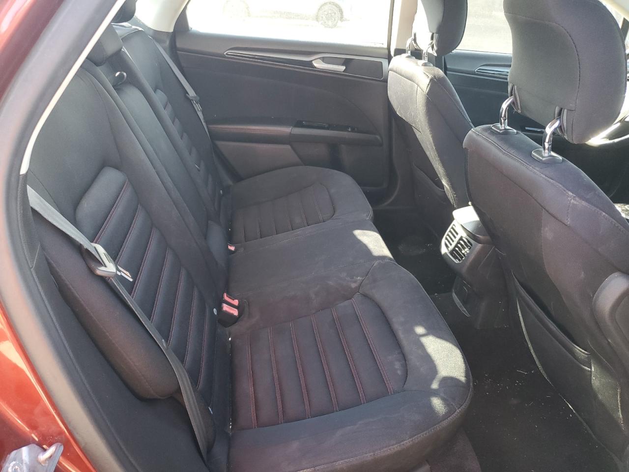 2014 Ford Fusion Se VIN: 3FA6P0HD2ER192144 Lot: 89910885