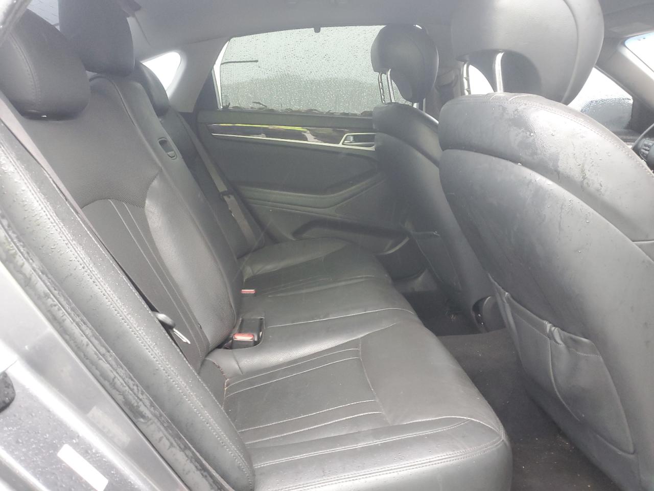 2015 Hyundai Genesis 3.8L VIN: KMHGN4JE6FU075462 Lot: 82752175