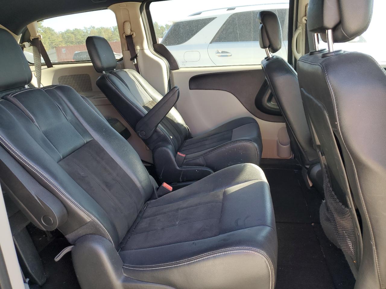 2019 Dodge Grand Caravan Sxt VIN: 2C4RDGCG2KR717781 Lot: 82656715