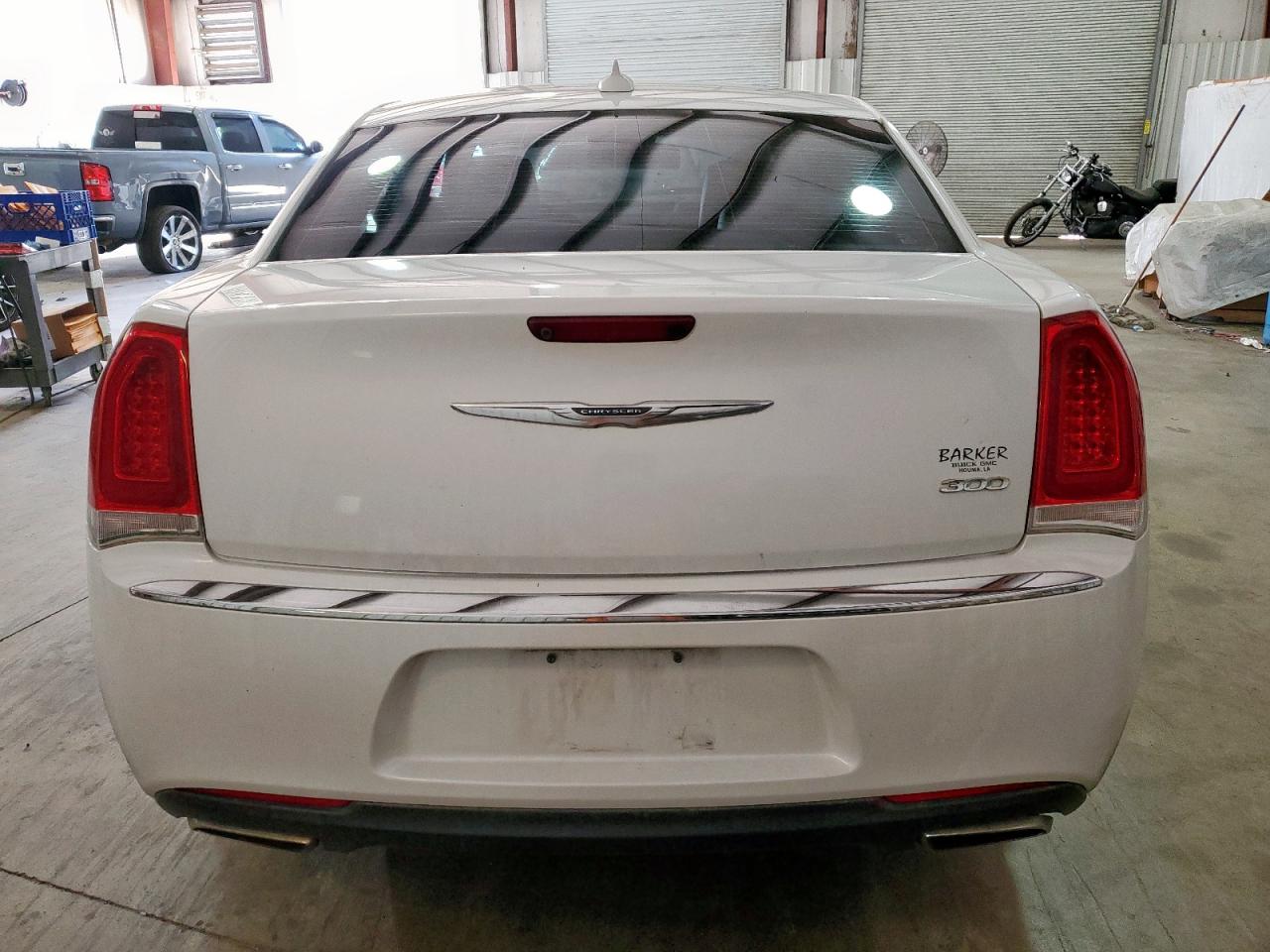2016 Chrysler 300 Limited VIN: 2C3CCAAG1GH252940 Lot: 82216665