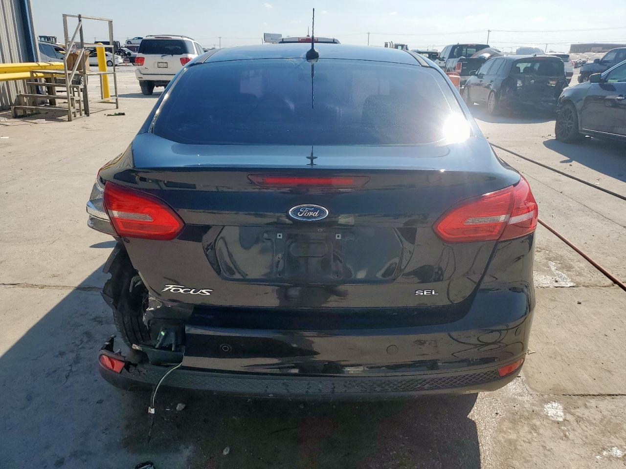 2018 Ford Focus Sel VIN: 1FADP3H27JL302282 Lot: 85725255