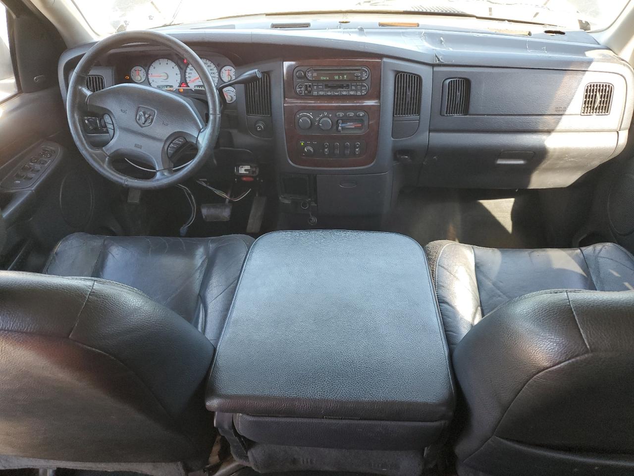 2002 Dodge Ram 1500 VIN: 1D7HU18Z72J217760 Lot: 84925775