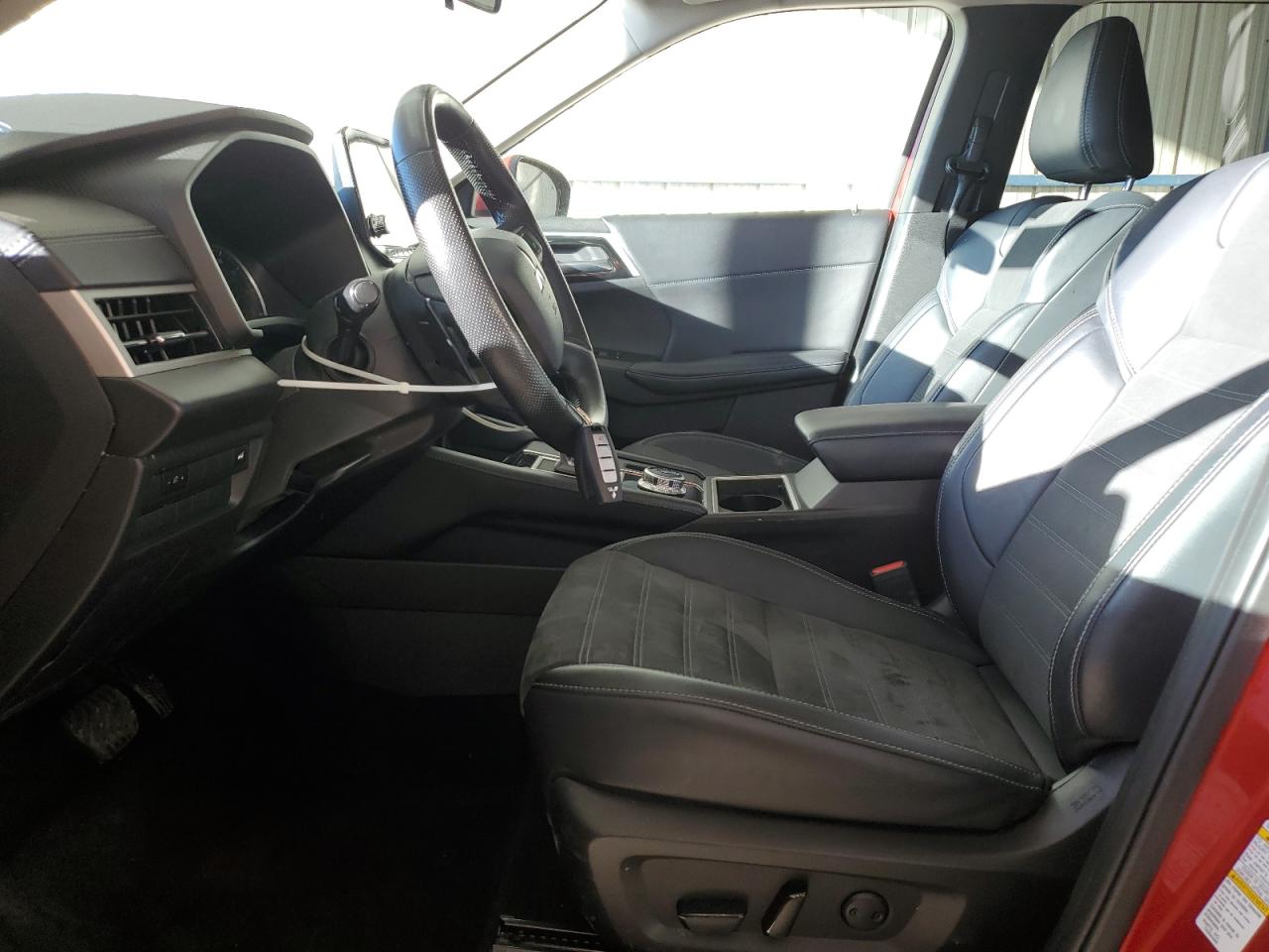 2024 Mitsubishi Outlander Se VIN: JA4J4VA84RZ048694 Lot: 85003735