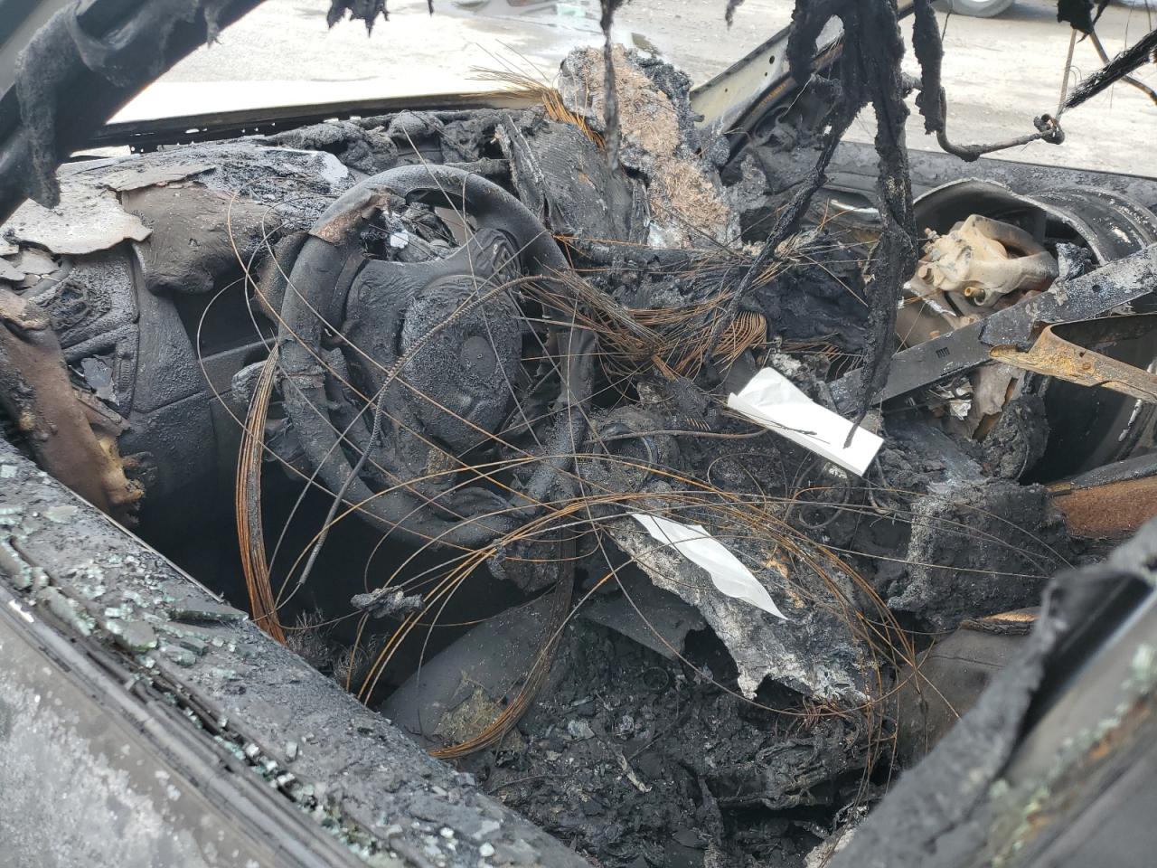 Фото: WBAVM1C58EVW53254