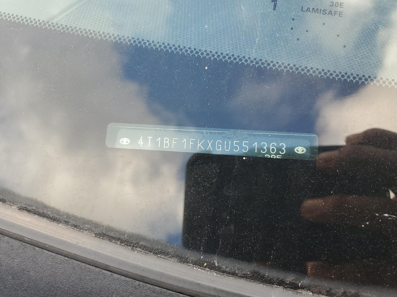 2016 Toyota Camry Le VIN: 4T1BF1FKXGU551363 Lot: 85697445