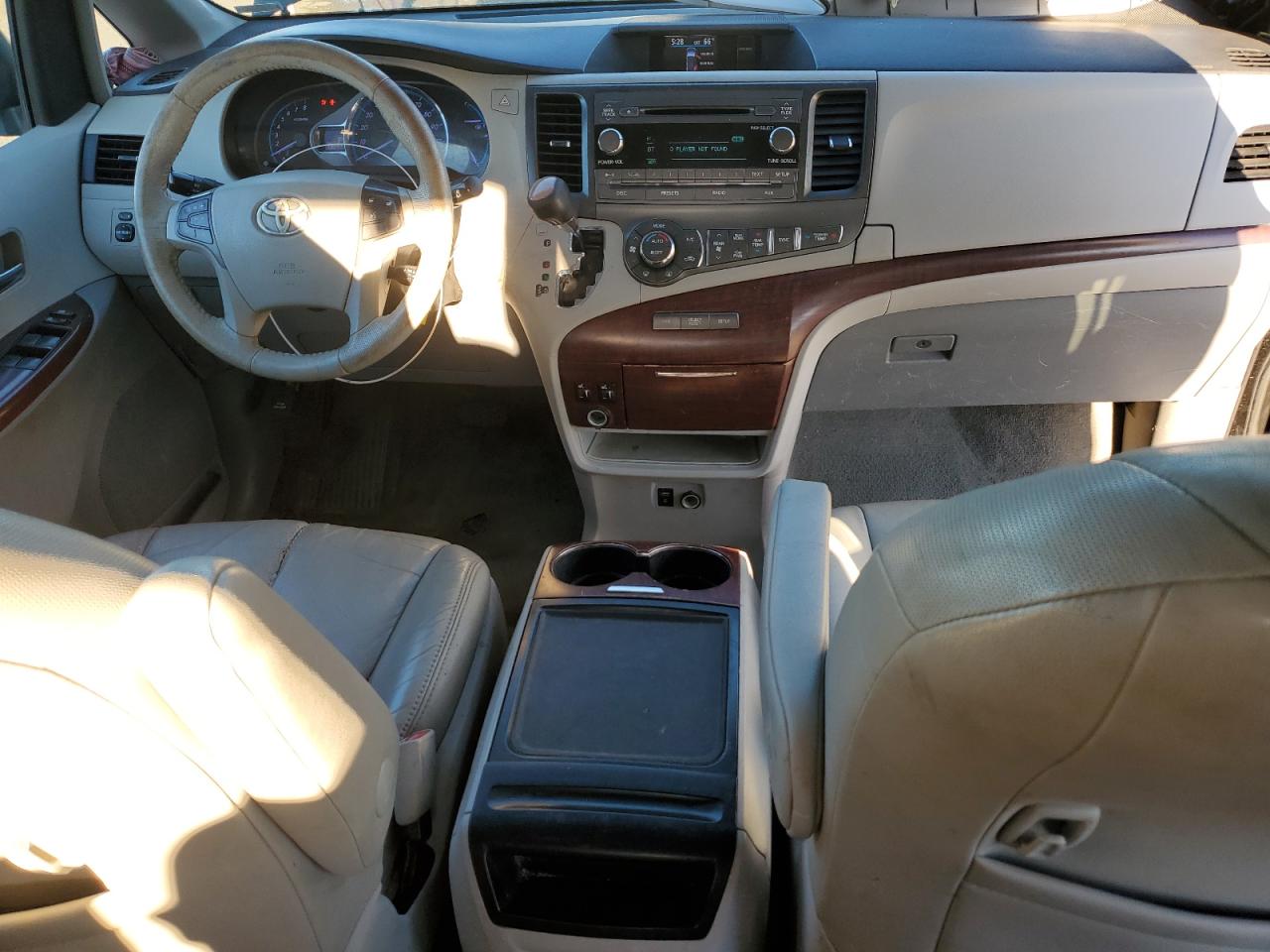 2014 Toyota Sienna Xle VIN: 5TDYK3DC7ES493229 Lot: 82291585