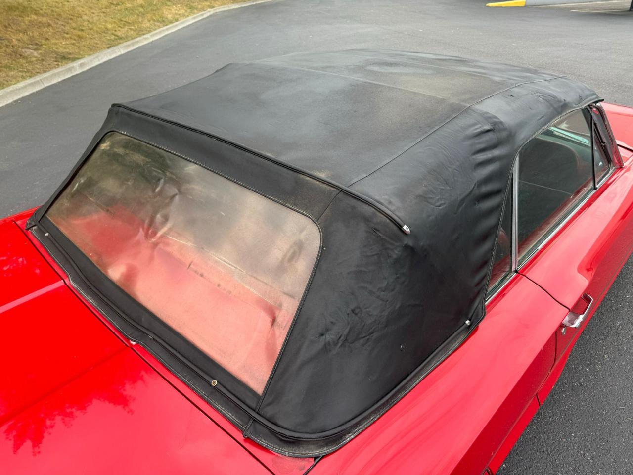 1965 Ford T-Bird VIN: 5Y85Z158492 Lot: 86190115