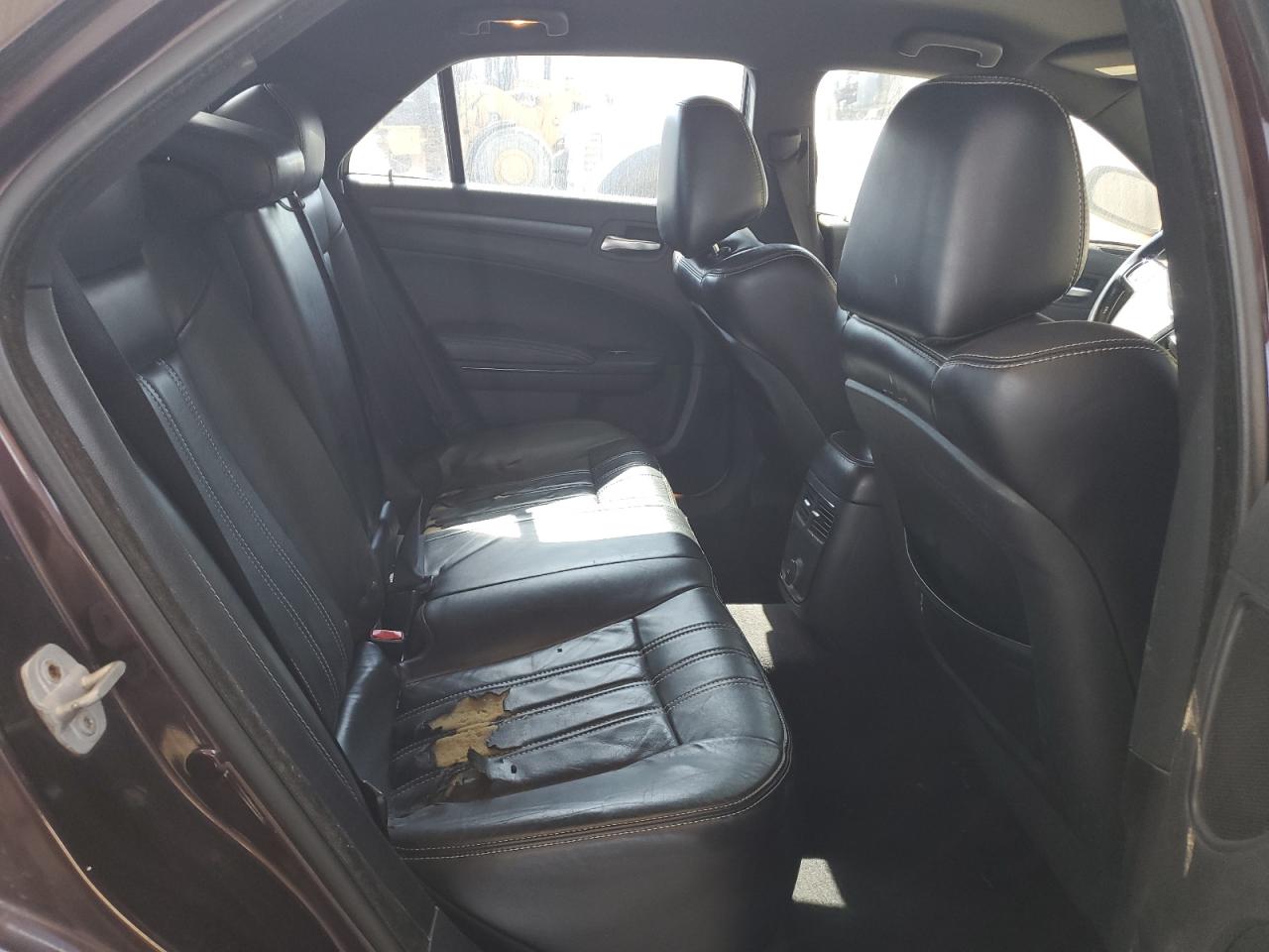 2014 Chrysler 300 S VIN: 2C3CCABG0EH124281 Lot: 87055755