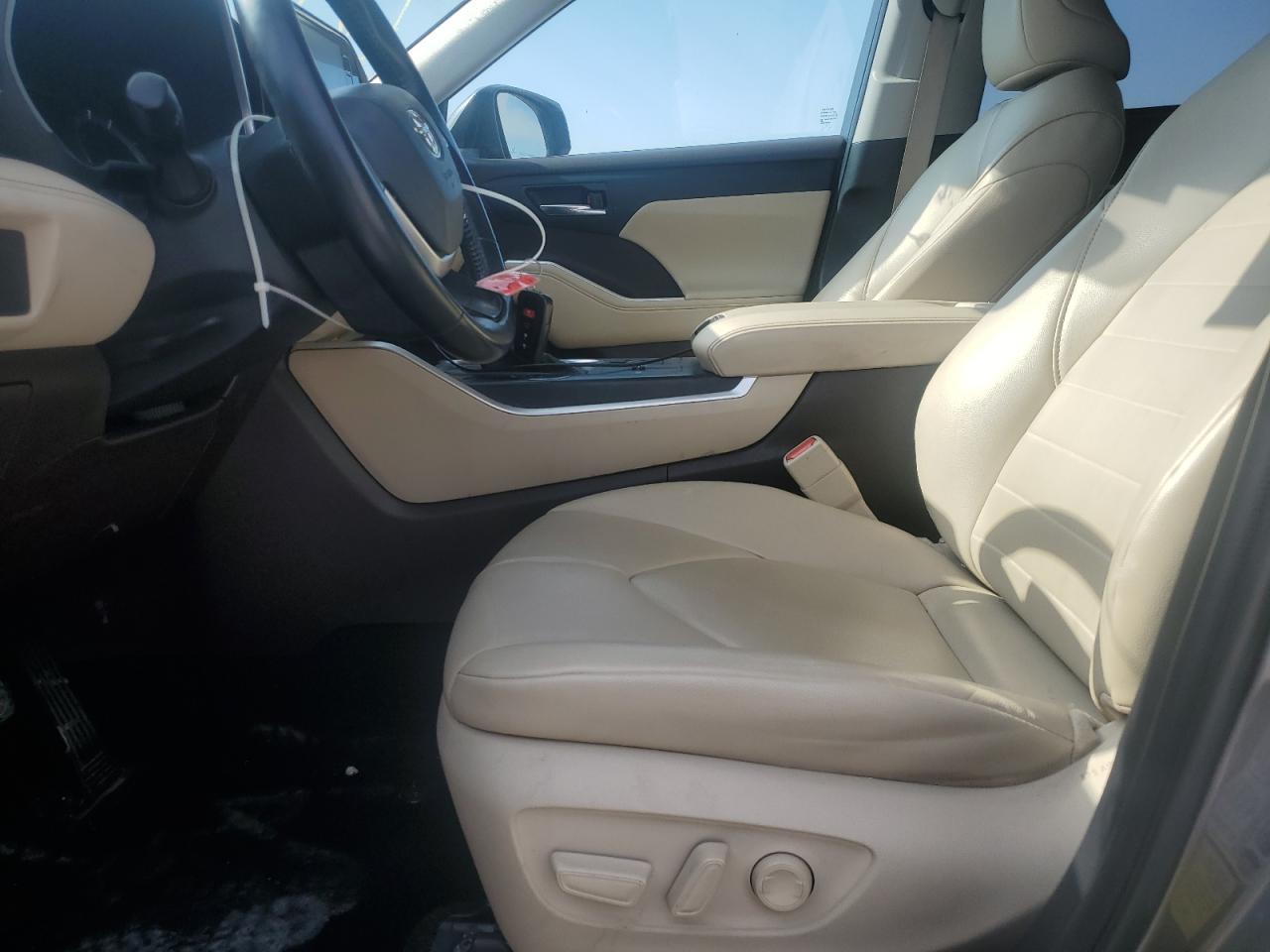 2022 Toyota Highlander Hybrid Xle VIN: 5TDGBRCH4NS558999 Lot: 86477825