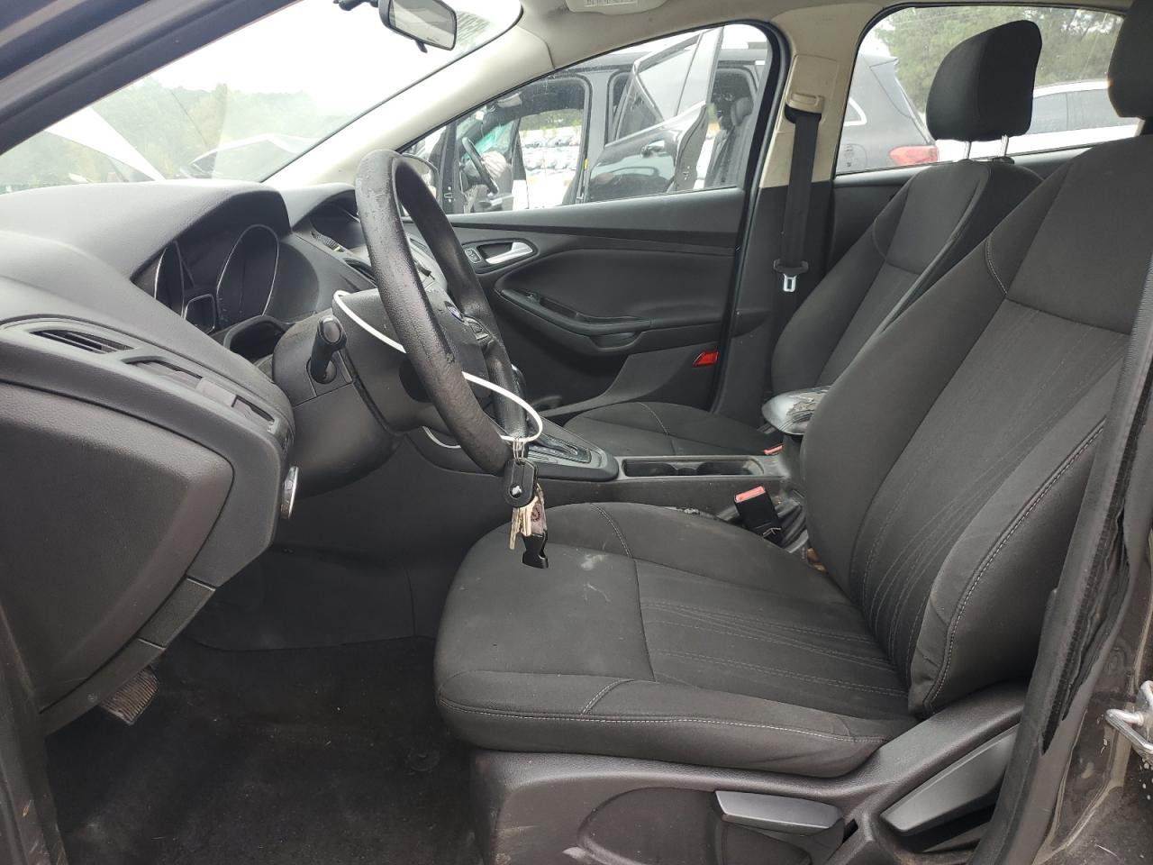 2016 Ford Focus Se VIN: 1FADP3F23GL292393 Lot: 85840675