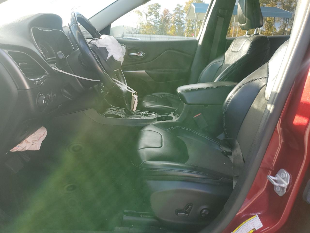 2019 Jeep Cherokee Latitude Plus VIN: 1C4PJLLN5KD196081 Lot: 85414675