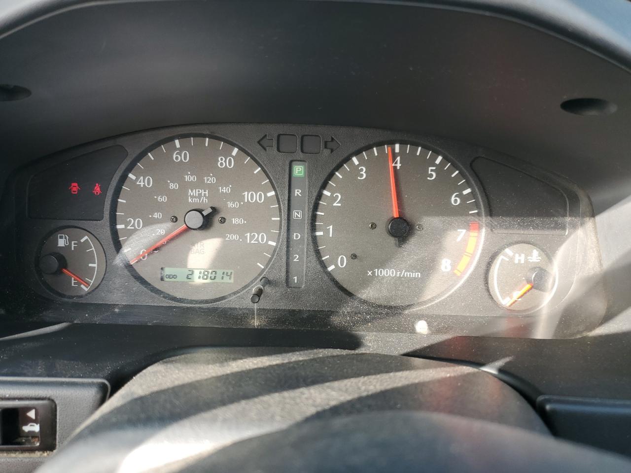 2000 Infiniti G20 VIN: JNKCP11A8YT310105 Lot: 89566605