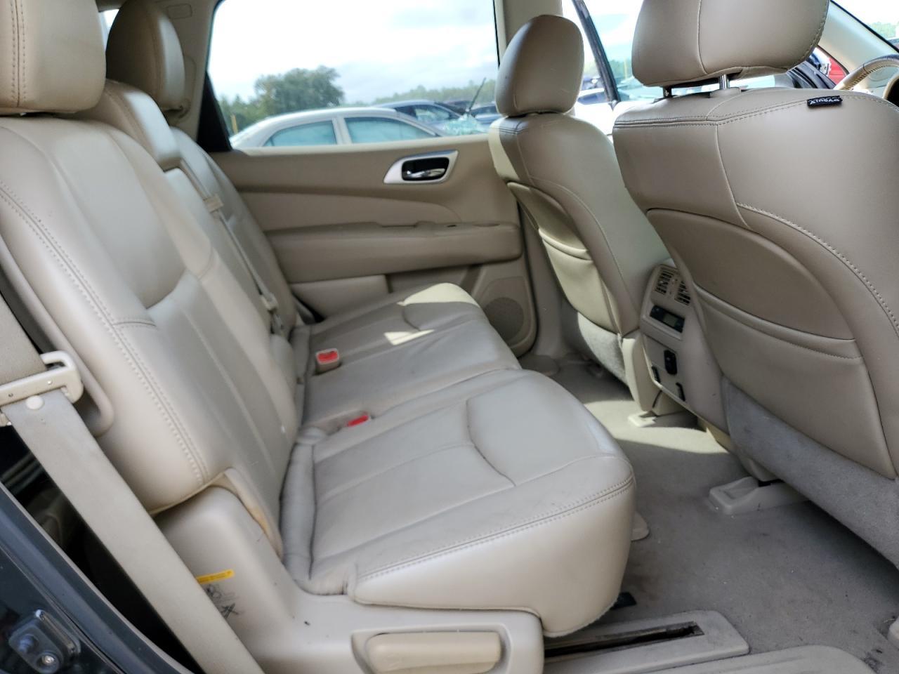 2014 Nissan Pathfinder S VIN: 5N1AR2MN7EC635276 Lot: 85777095