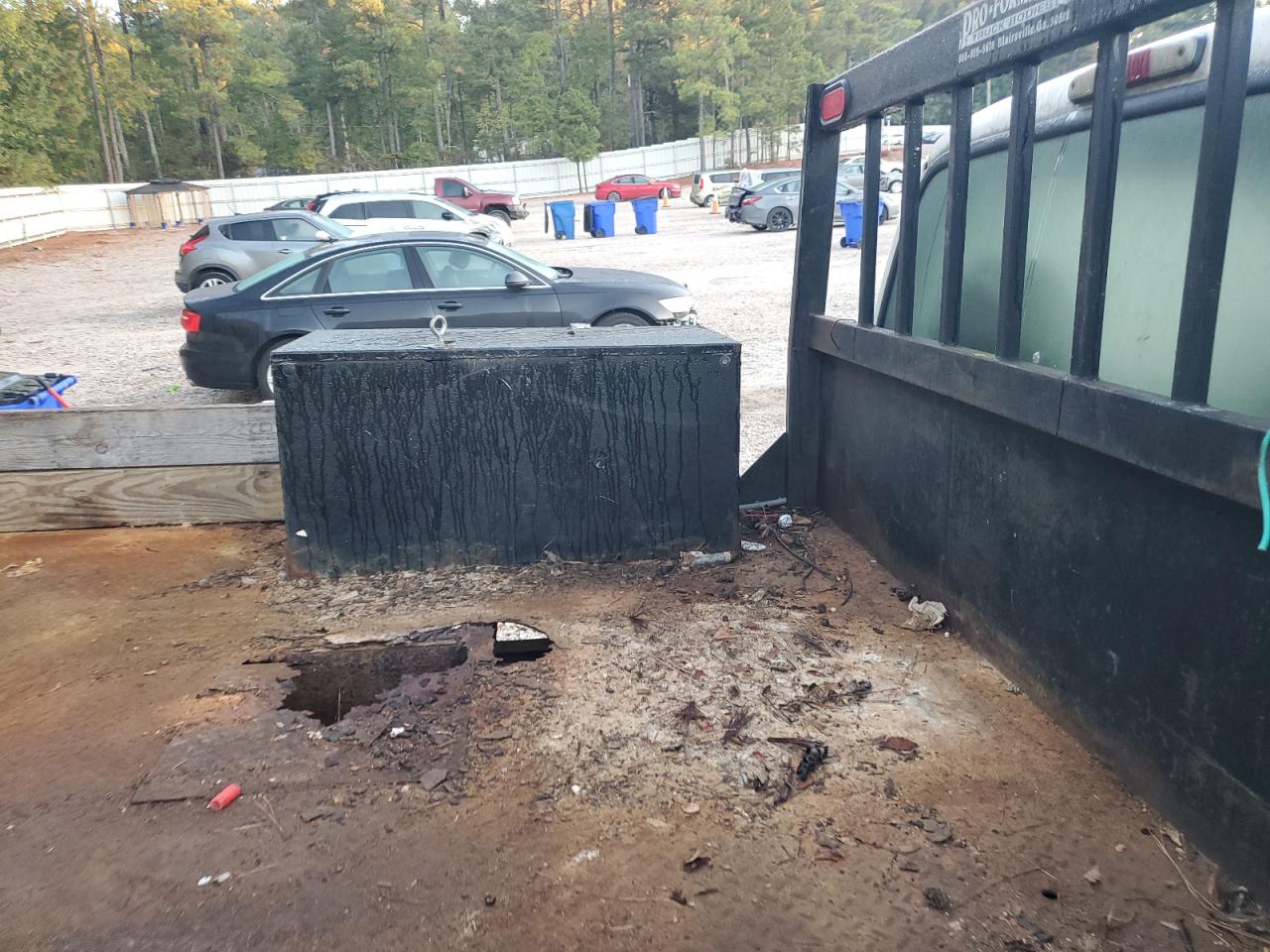 2002 Ford F250 Super Duty VIN: 1FTNF21F32EA92309 Lot: 81943855