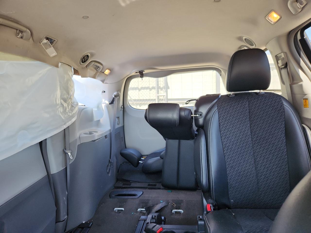 2013 Toyota Sienna Sport VIN: 5TDXK3DC8DS362398 Lot: 81812945