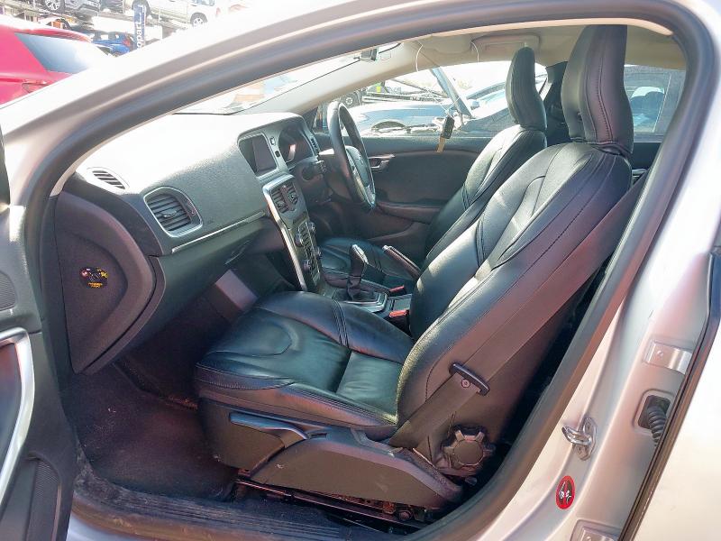2014 VOLVO V40 SE LUX NAV D3 