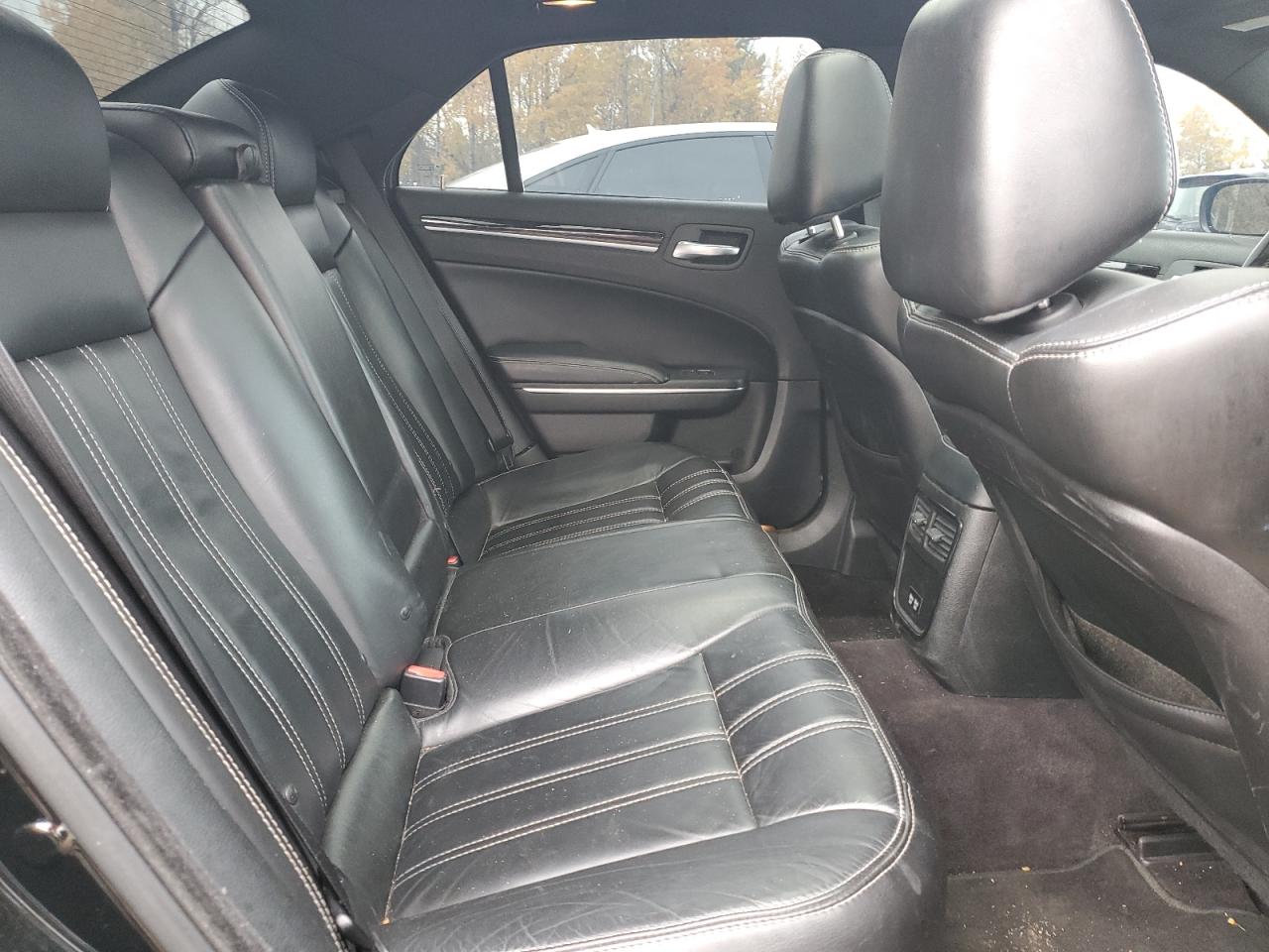 2018 Chrysler 300 S VIN: 2C3CCAGG0JH279321 Lot: 89906445