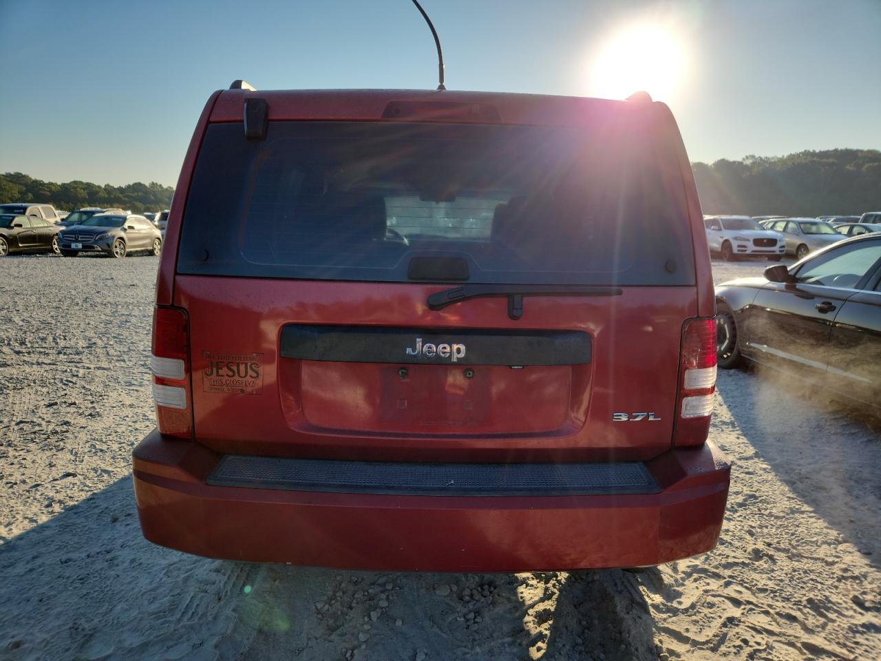 2008 Jeep Liberty Sport VIN: 1J8GP28K98W135653 Lot: 86793845