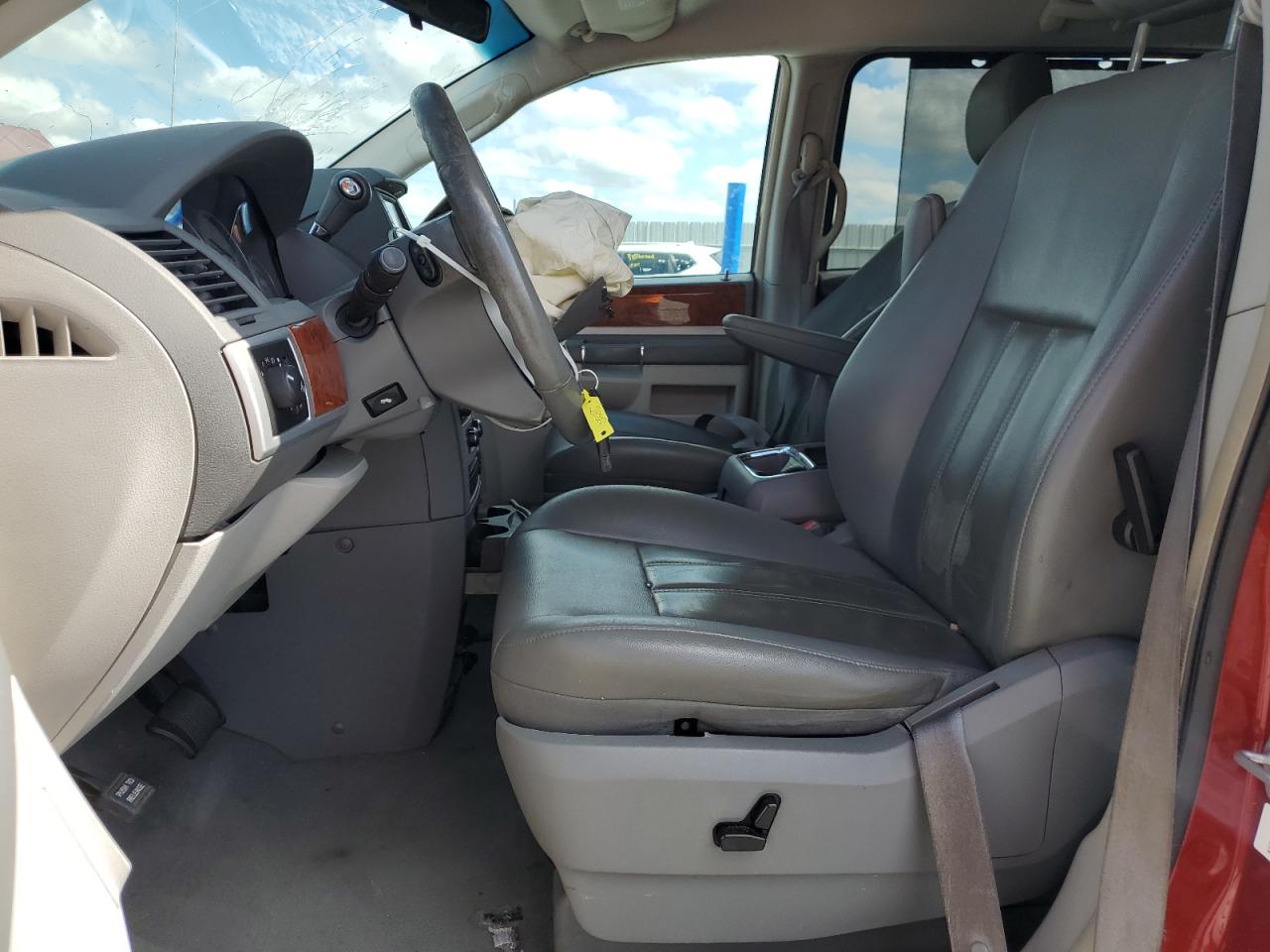 2009 Chrysler Town & Country Touring VIN: 2A8HR54139R631796 Lot: 90316135